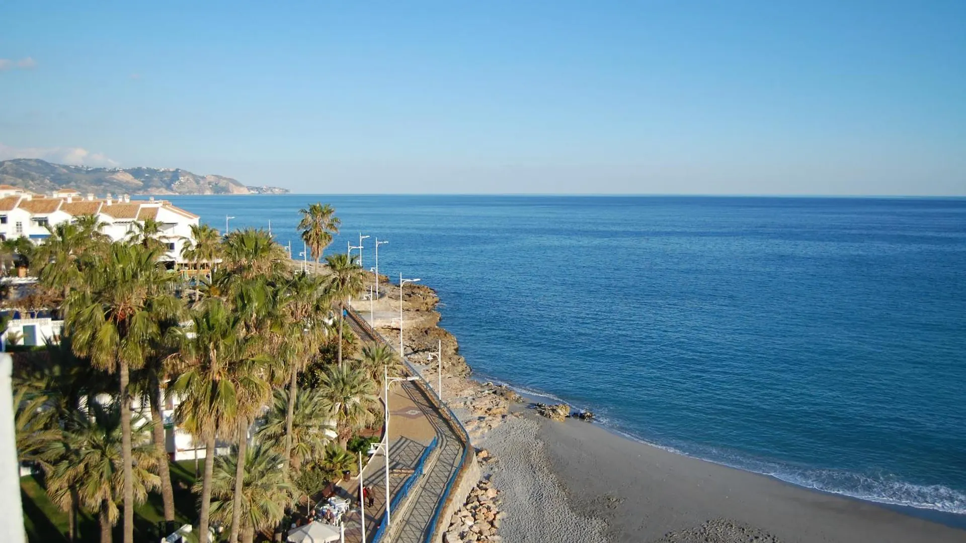 Fuentes De Nerja Apartment 0*,